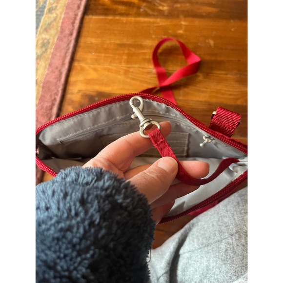 Baggallini Pocket Crossbody - Picture 4 of 8